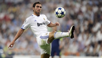 九游娱乐官方平台-世界短道速滑锦标赛：冰面上的速度较量，世界短道速滑2021