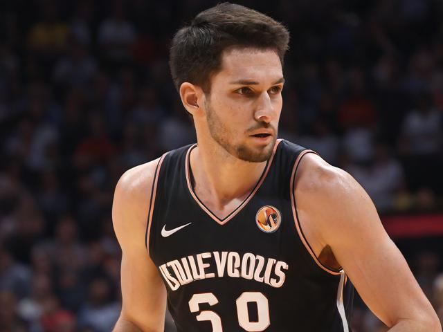 “九游app_ 今年最热比赛：季后赛焦点对决盘点”，九游最新