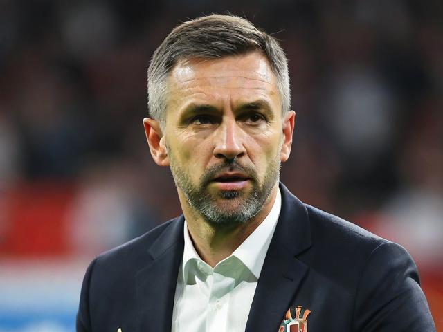 九游体育官网_ 德甲决战，教练点评关键战术，九游游戏中心官方网站