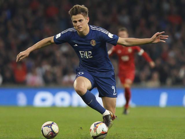 九游体育官网_ 德甲对决,比分2-2,比赛节奏紧凑,关键逻辑:场均控球80%以上 九游体育官网_ 德甲对决,比分2-2,比赛节奏紧凑,关键逻辑:场均控球80%以上