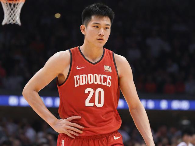 jiuyou.com_ 中国篮球与国际交流合作日益频繁，增强国家影响力，中国篮球与nba接轨主要体现
