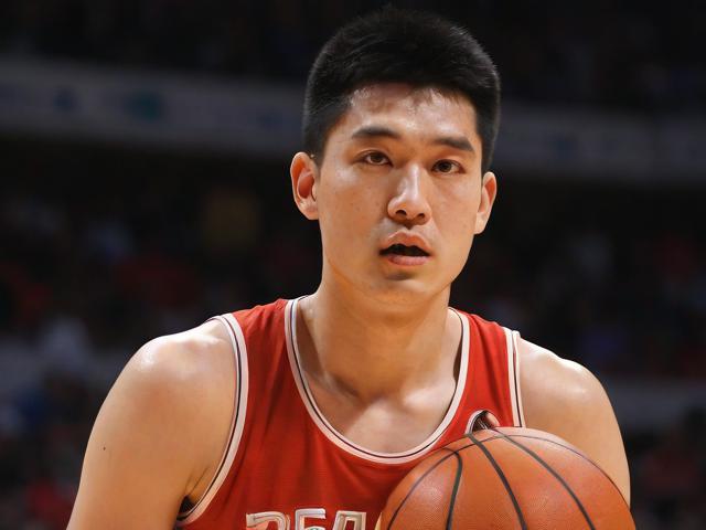 jiuyou.com_ 中国篮球历史上最具纪念意义的瞬间回顾，中国篮球历史人物