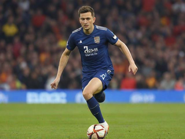 九游体育官网_ 德甲战场，比分4-3，比赛由精彩反击引爆，角球15个，控球率65%