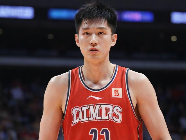 jiuyou.com_ 中国篮球运动员在海外联赛表现亮眼，实力展现增加影响力，中国的海外球员