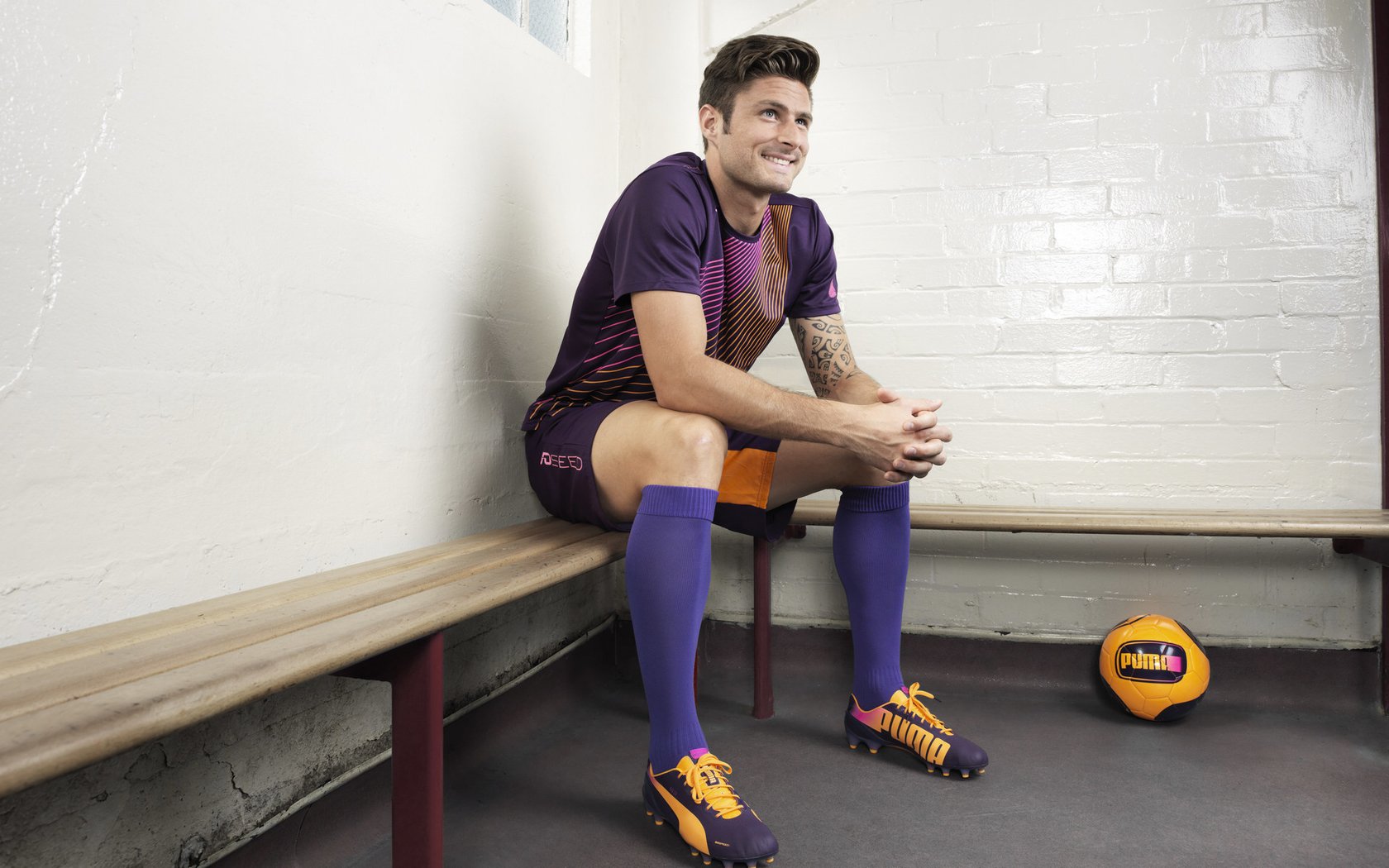 特色足球主题公园成为城市新地标,吸引大量游客,足球主题公园设计