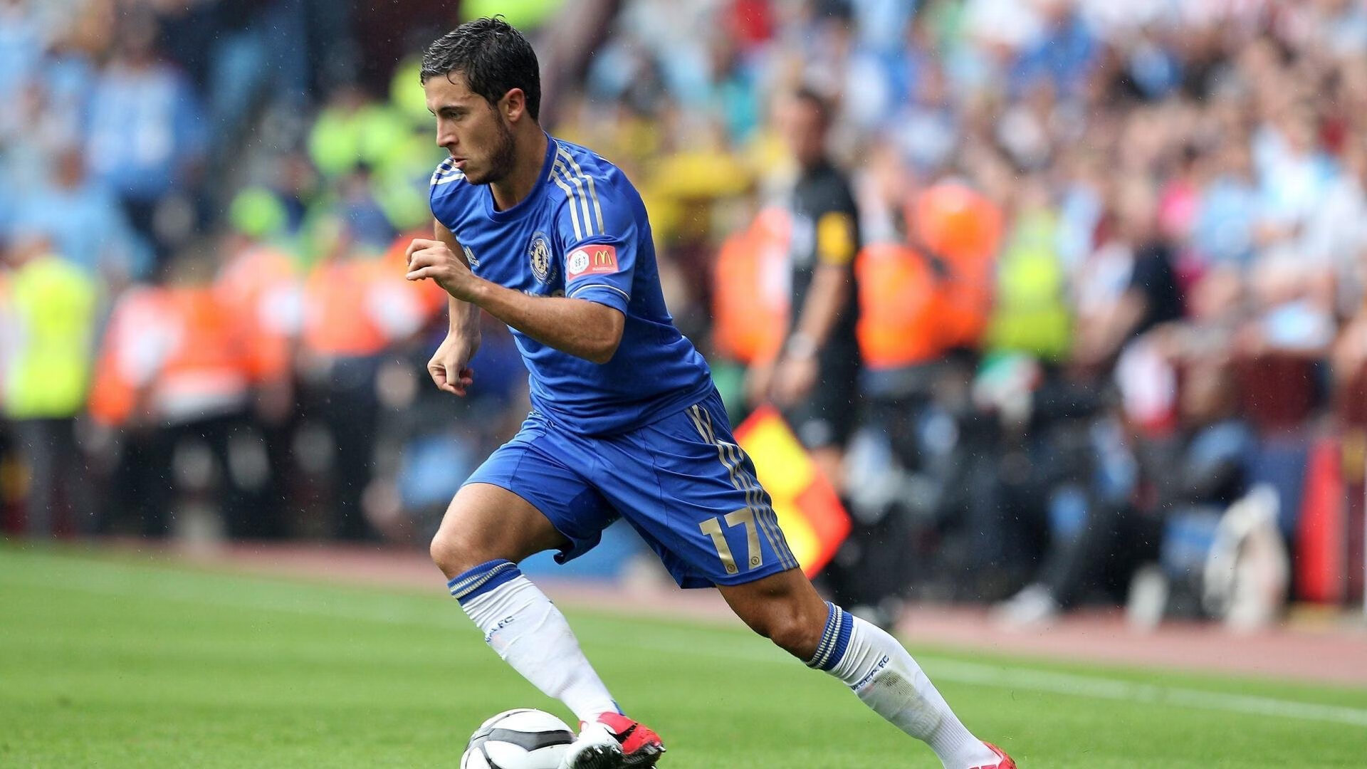 皇马-险胜马赛，欧冠晋级形势坚挺，皇马欧冠经典比赛