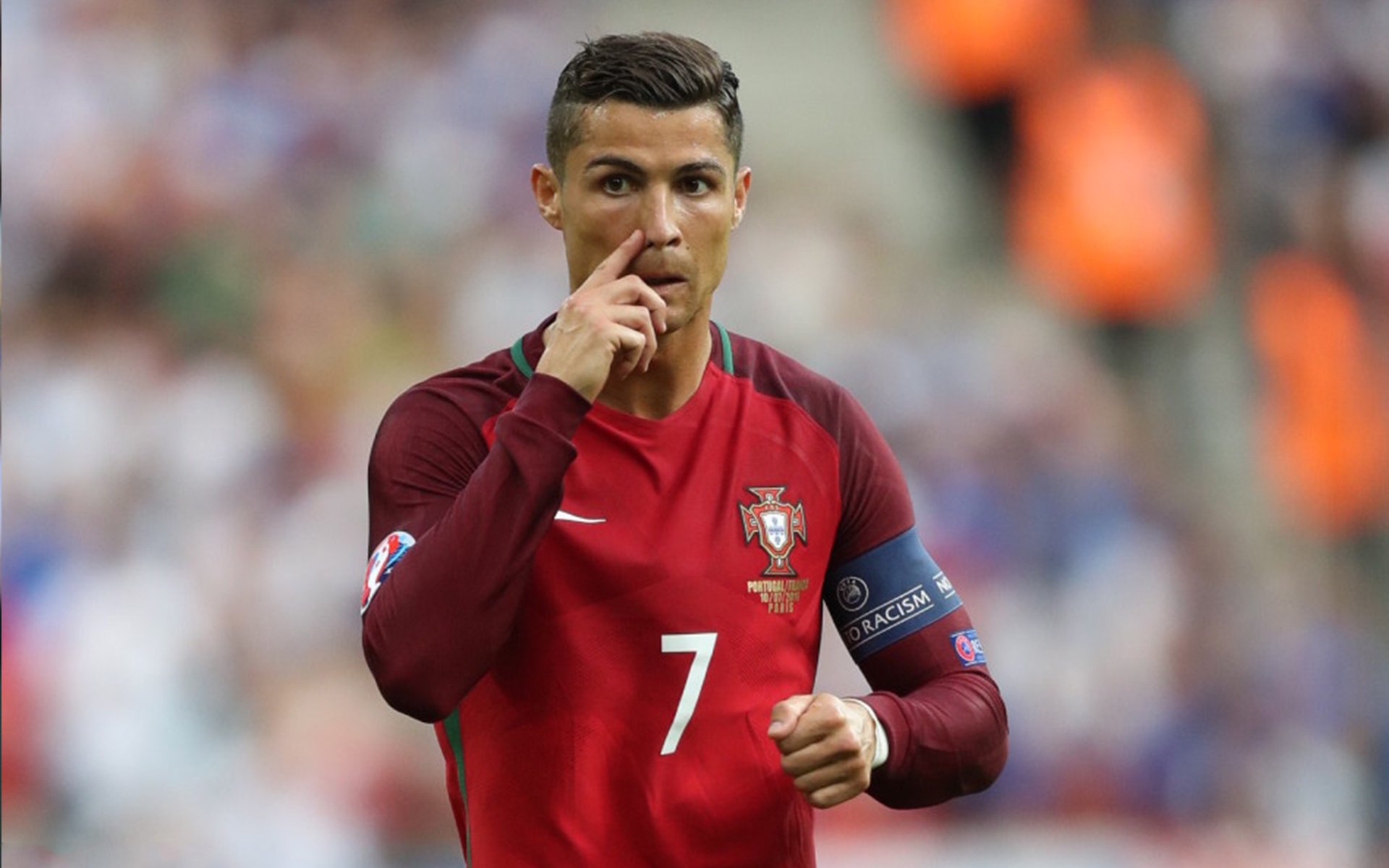 小国惊艳小组赛，战术执行力获国际赞誉，小国家队